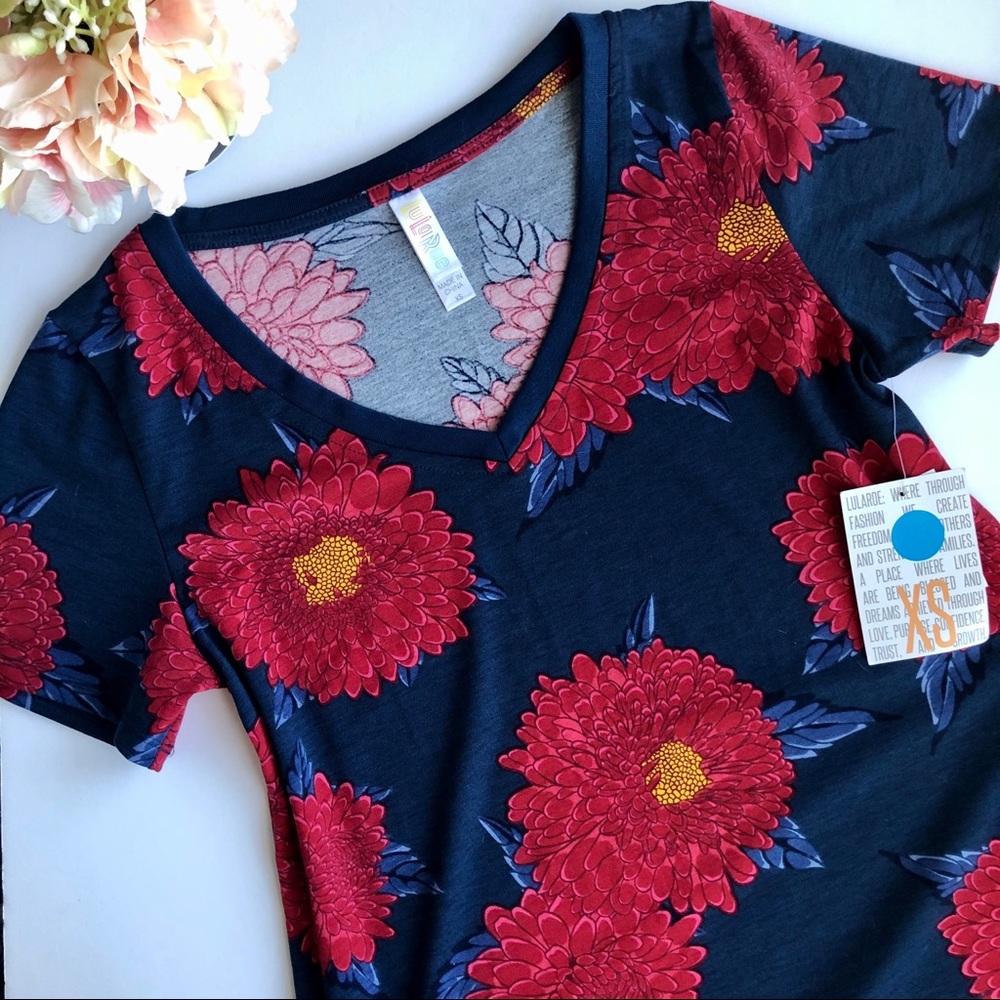 NWT - LuLaRoe Navy & Pink Floral Christy T - XS